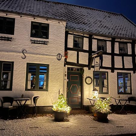 Restaurant Saelhunden Bed & Breakfast Ribe Exterior photo