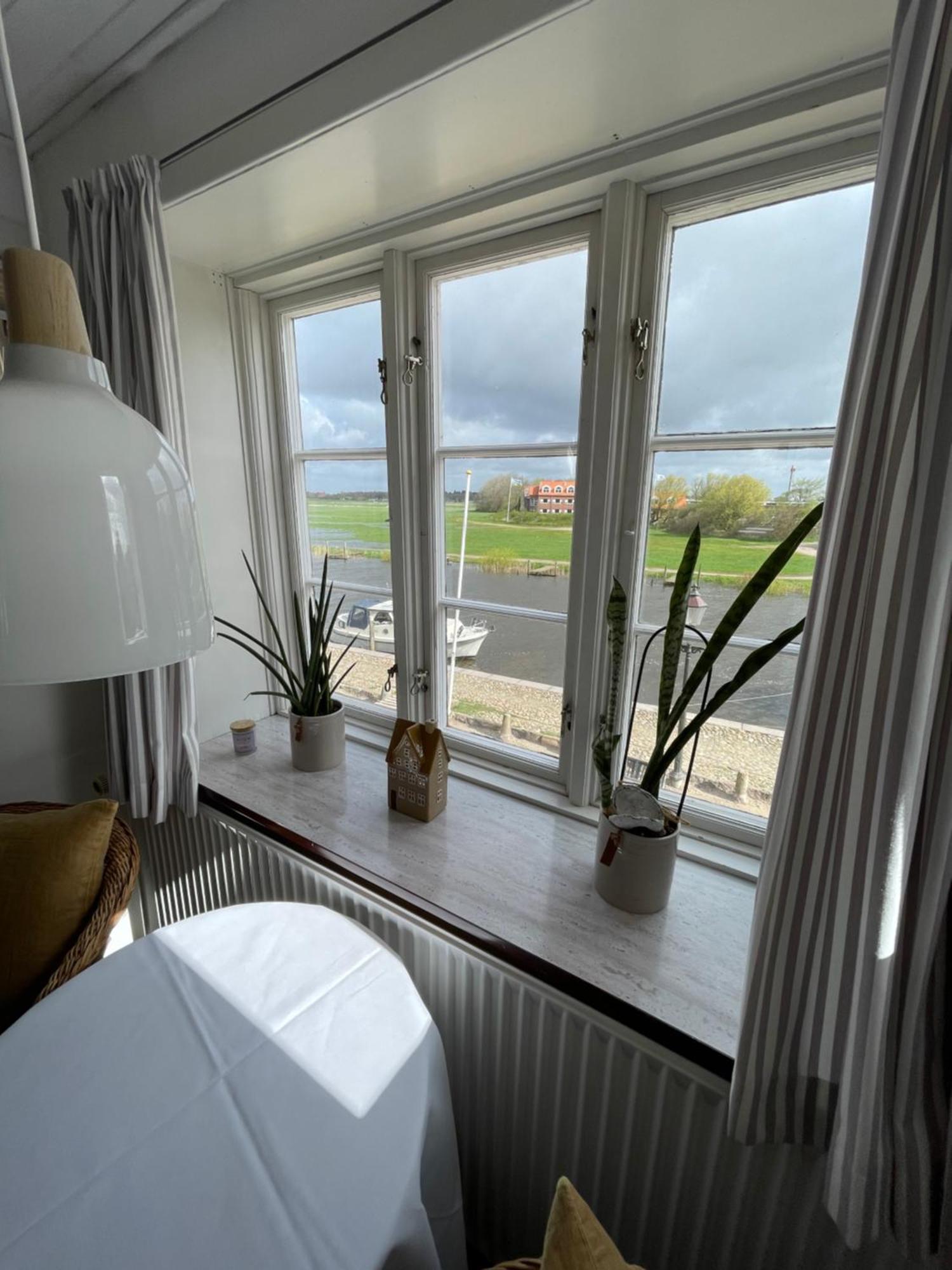Restaurant Saelhunden Bed & Breakfast Ribe Exterior photo