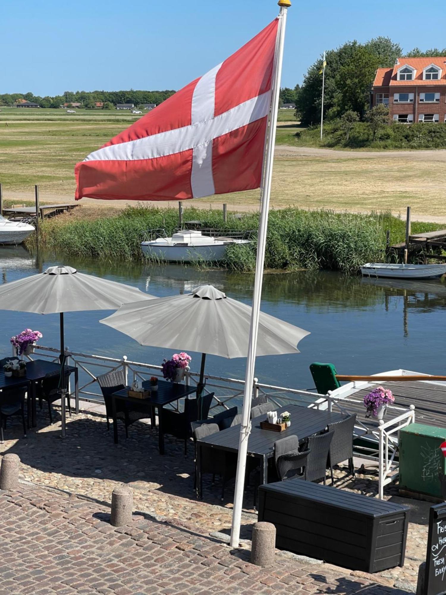 Restaurant Saelhunden Bed & Breakfast Ribe Exterior photo